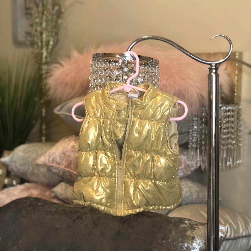 GOLD GLITTER VEST